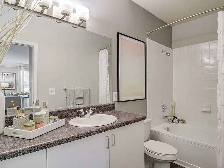 IMT Stoneleigh at Deerfield — Photo 5