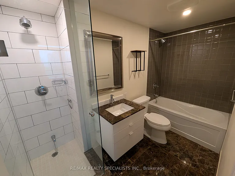 33 Mill St #806 — Photo 16