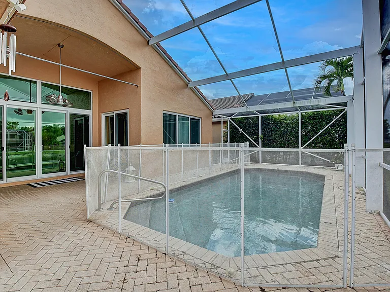 11182 Sea Grass Cir — Photo 20