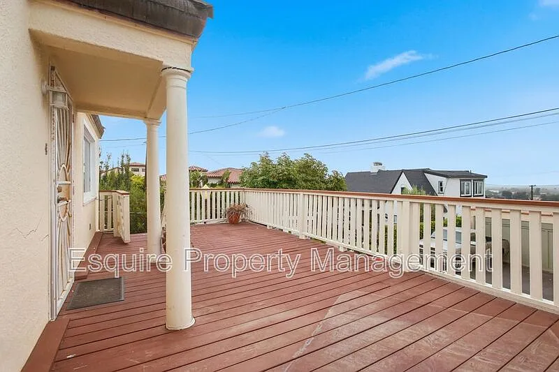 3 bed, 2.0 bath, 1380 sqft, $3,795 — Photo 3