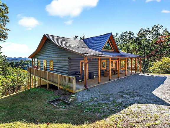 3rd image of 1516 Mountain Crest Dr S #55