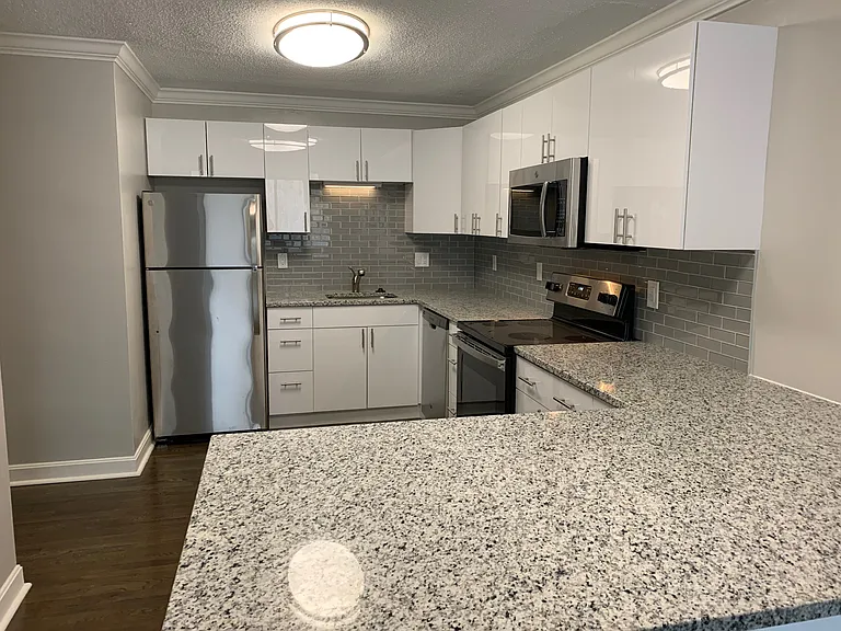 519 Washington St #3 — Photo 12