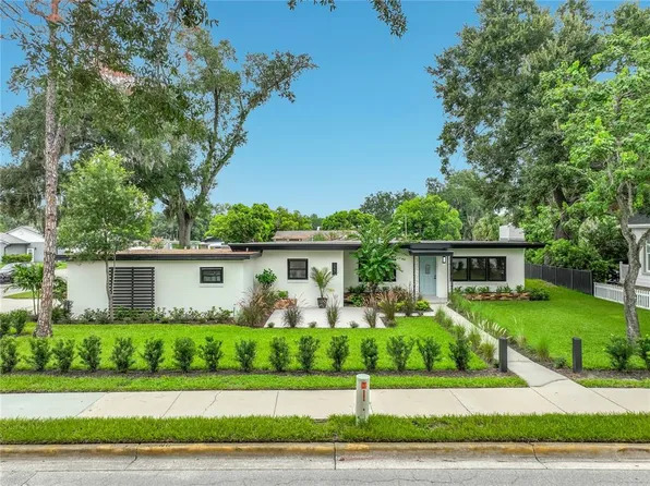 227 W BAY STREET, WINTER GARDEN, FL 34787