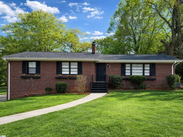 49 Foxhall Rd, Greenville, SC 29605