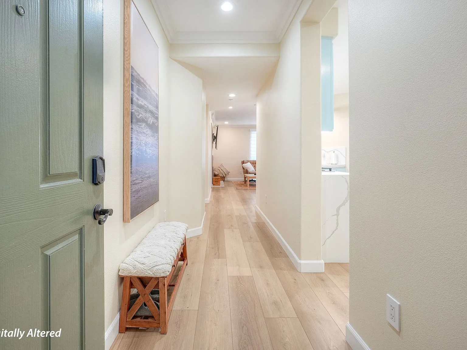 2 bed, 1704 sqft, $5,000 — Photo 2