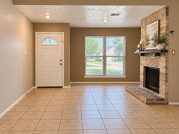 3rd image of 21311 Greenham Dr