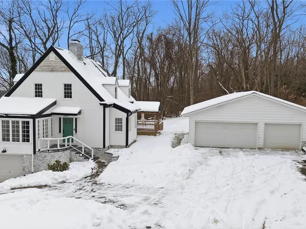 3246 Stimson Rd, Barberton, OH 44203