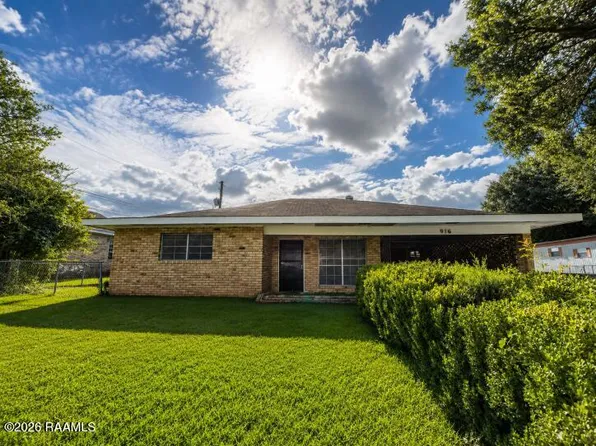 916 Saint Martin St, Saint Martinville, LA 70582