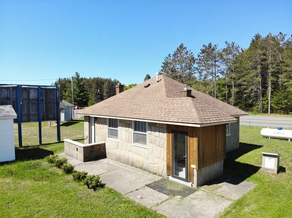 6325 Paradise Trl, Carp Lake, MI 49718