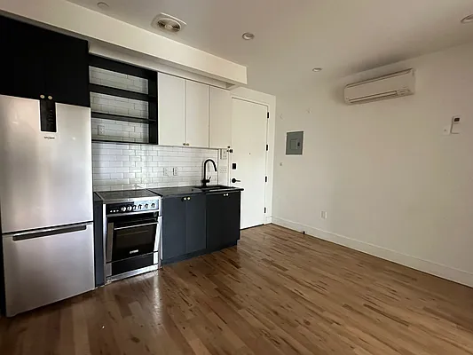 Rented by Yup Realty LLC | media 4