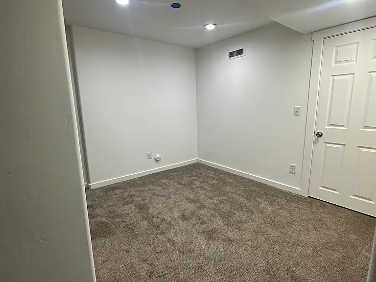 4336 W Watchmen Way — Photo 27
