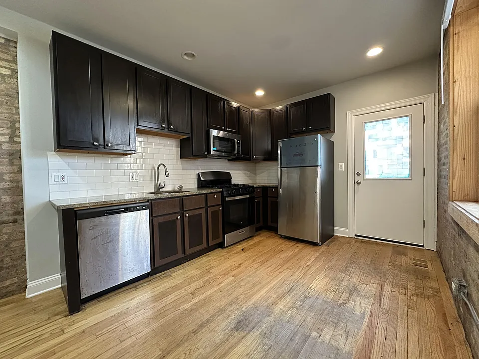 1626-30 W. Fargo Ave.
