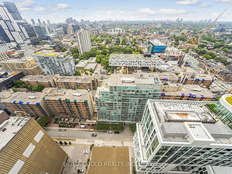 230 Simcoe St #2818 — Photo 33