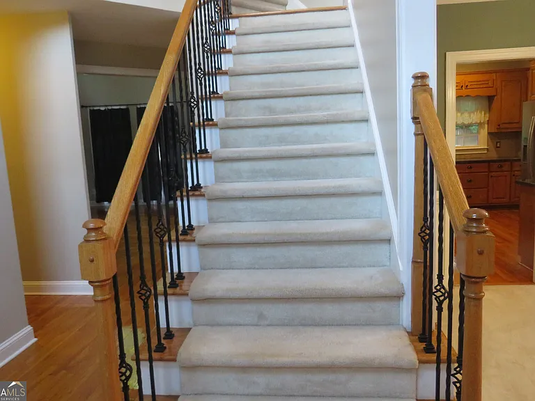 2205 Crescent Walk — Photo 12