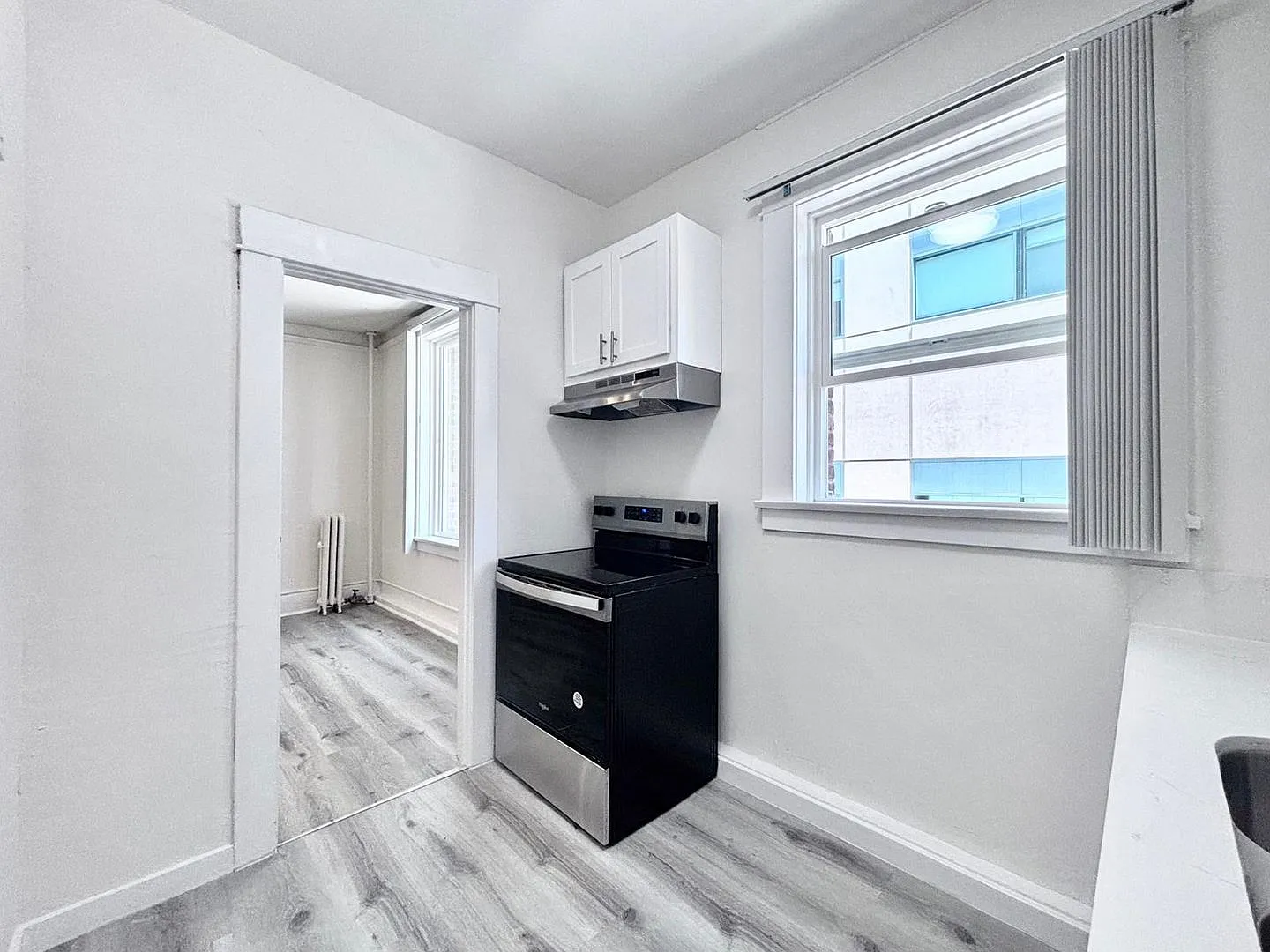 341 S Alvarado Street — Photo 4