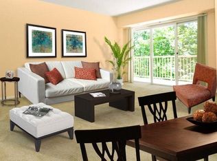 5805 Merton Ct APT 183, Alexandria, VA 22311