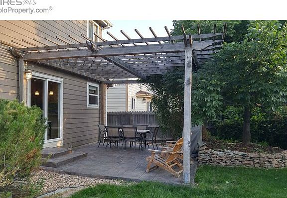 Pergola w/stamped concrete patio