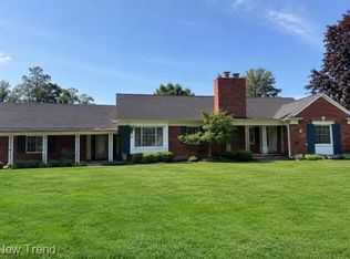 272 Beech Daly Rd, Inkster, MI 48141
