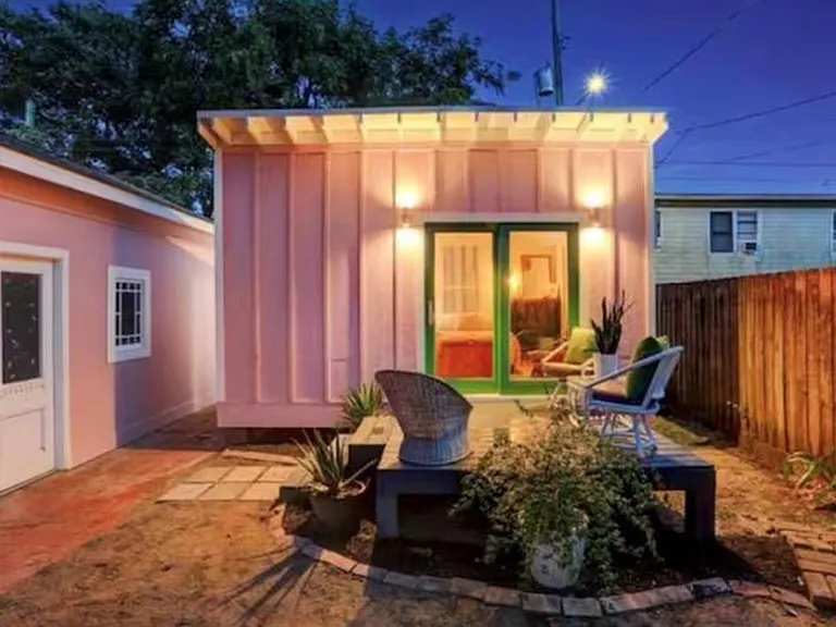 3617 Avenue Q 1/2 — Photo 10