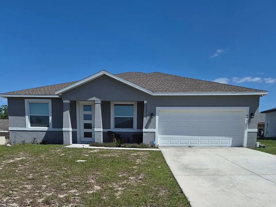 642 Desmoines Ct