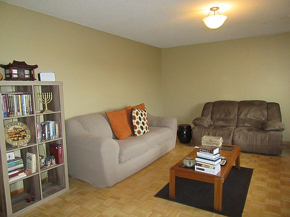 3rd image of 509 Clydesdale Dr