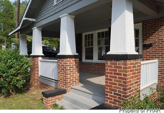 3rd image of 101 W Weatherspoon St