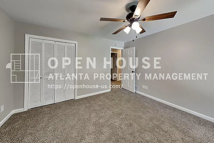 1100 Lake Dr — Photo 17