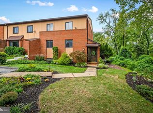 34 Lacosta Ct, Baltimore, MD 21204