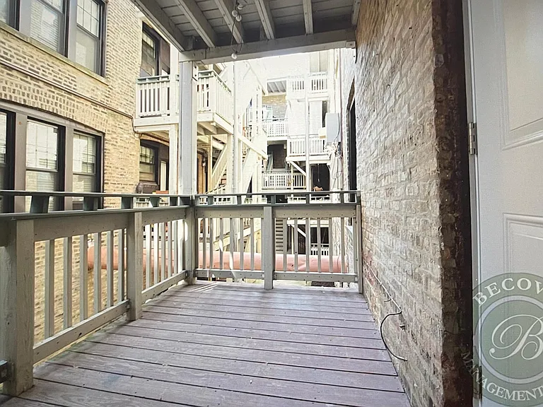 6103 N Winthrop Ave #2 — Photo 14
