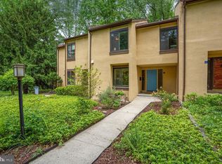 2354 Soft Wind Ct, Reston, VA 20191