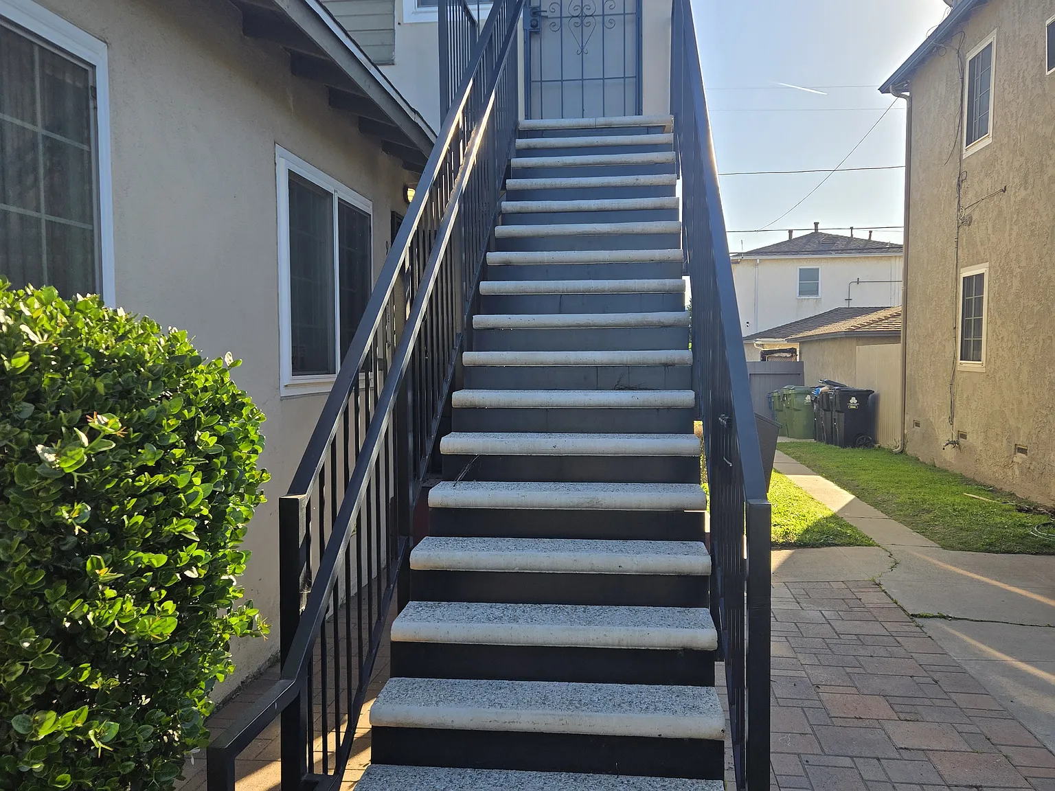 1 bed, 700 sqft, $1,950 — Photo 2