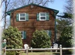 89 Adams Rd, Tewksbury, MA 01876