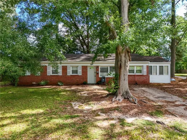 344 Hospital Dr, Virginia Beach, VA 23452