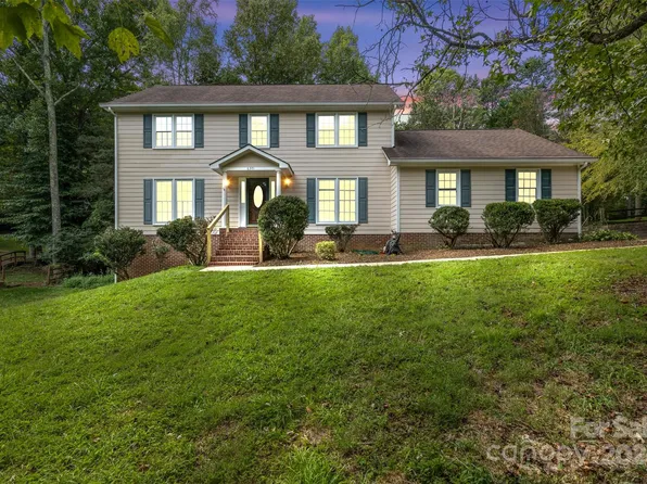 6301 Dougherty Dr, Charlotte, NC 28213
