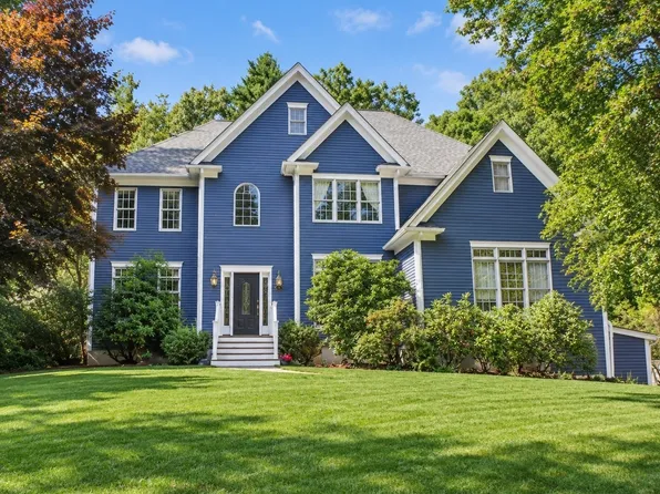 66 Poquanticut Ave, North Easton, MA 02356