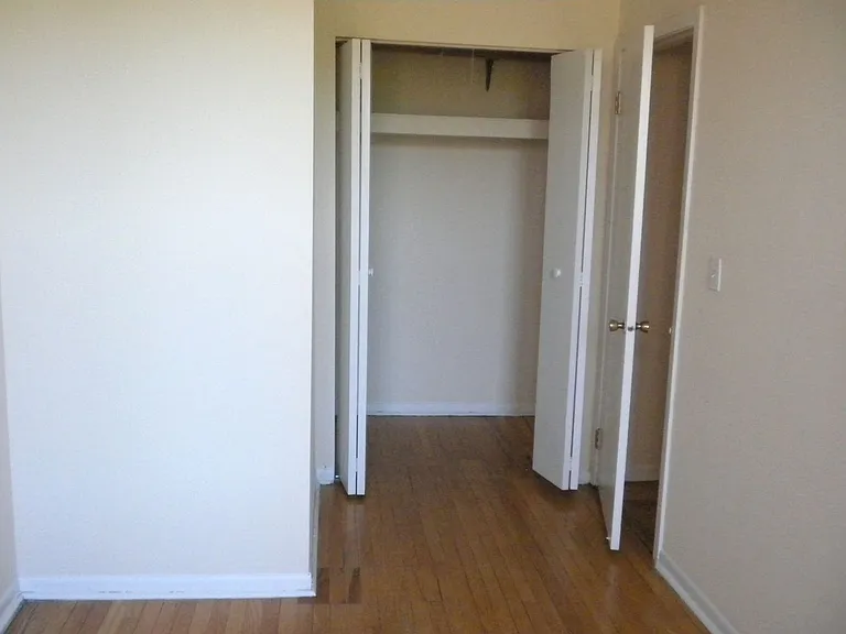 2319 N. Kedzie LP — Photo 7