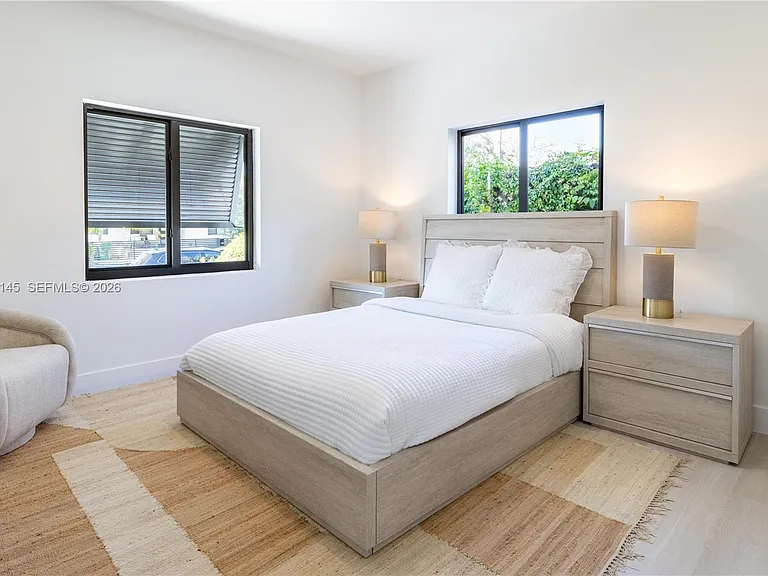 1420 SW 17th St — Photo 37