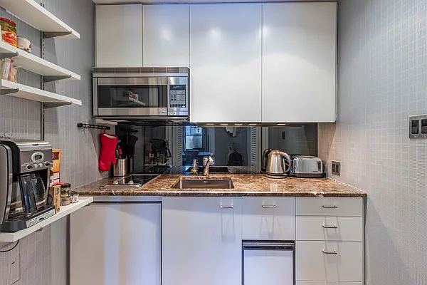 Rented by Triumph Property Group | media 10