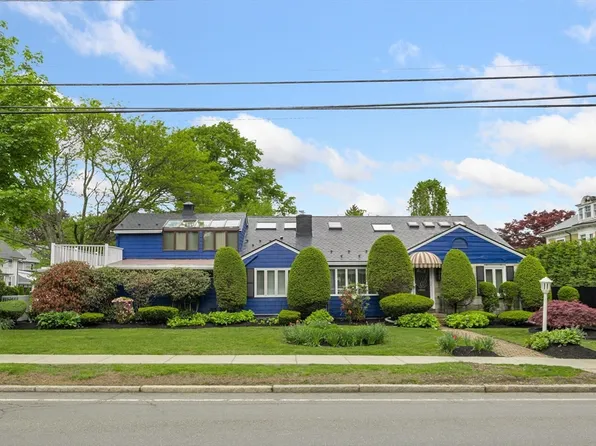 218 Upham St, Melrose, MA 02176