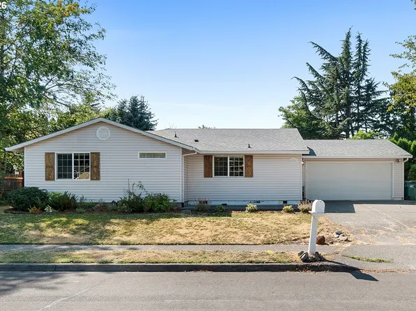 2221 SW Indian Mary Ct, Troutdale, OR 97060