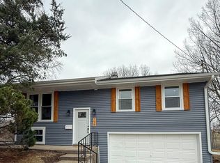 138 Cottonwood Ct, Burlington, IA 52601