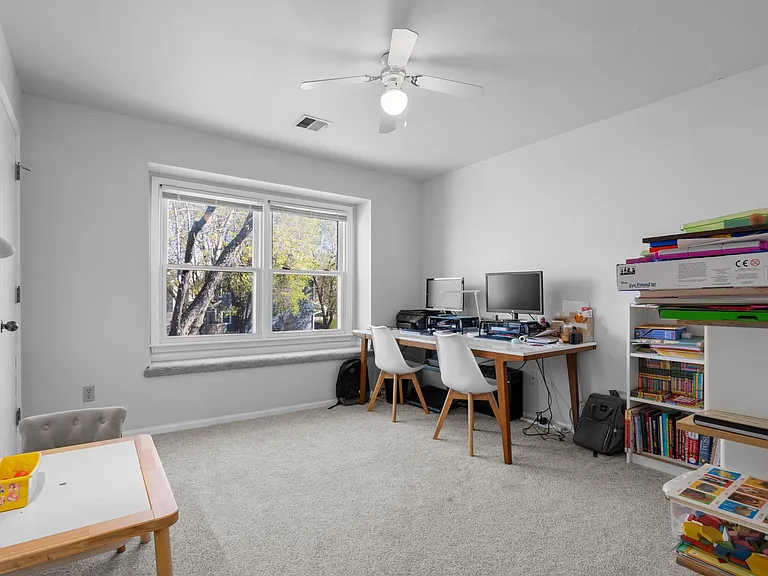 11509 W 117th St — Photo 9