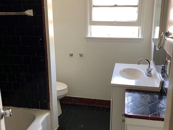 5th image of 603 Hauser Blvd APT 3