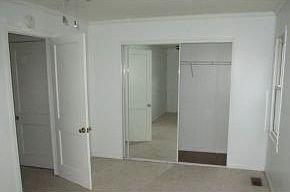 5th image of 46 Oak Leaf Cir #46