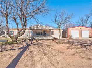 7401 Debbie Lynn Ln, Norman, OK 73072