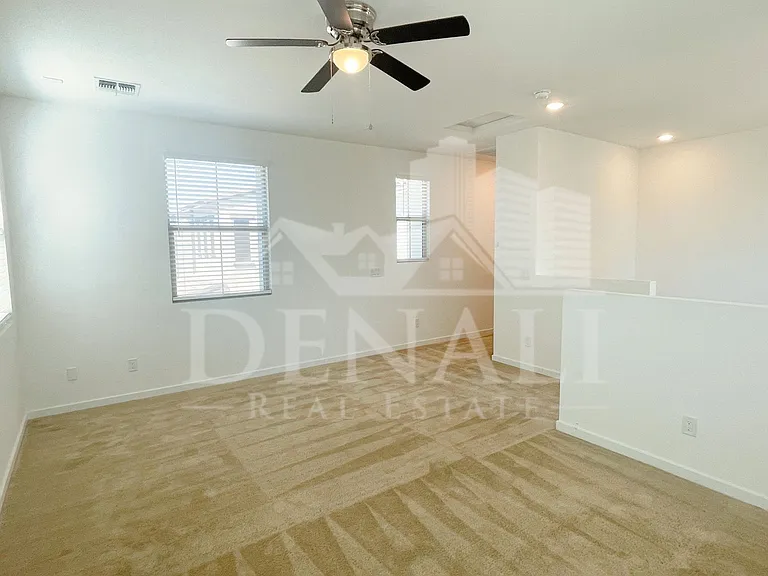 1365 W Bluejay Dr — Photo 13