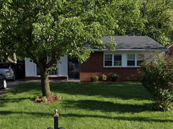 707 Glengarry Dr, Fairdale, KY 40118