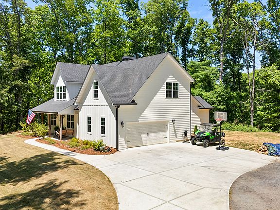 2nd image of 135 McKoy Rd