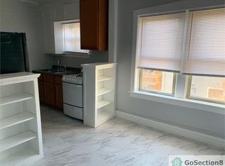 917 E Marquette Rd #3, Chicago, IL 60637