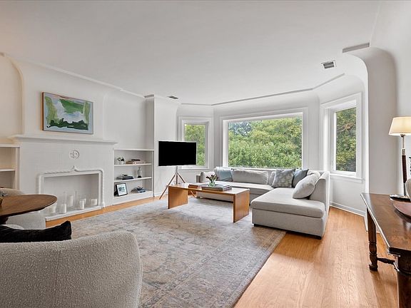 3rd image of 1918 Colfax St APT 3
